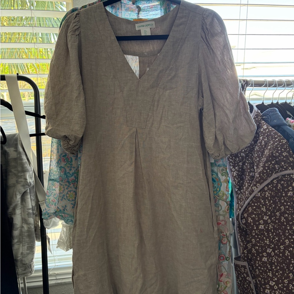 Cynthia Rowley Cream V-Neck Midi Dress - Picture 2 of 5